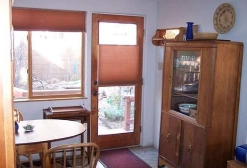 Elden Trails Bed And Breakfast