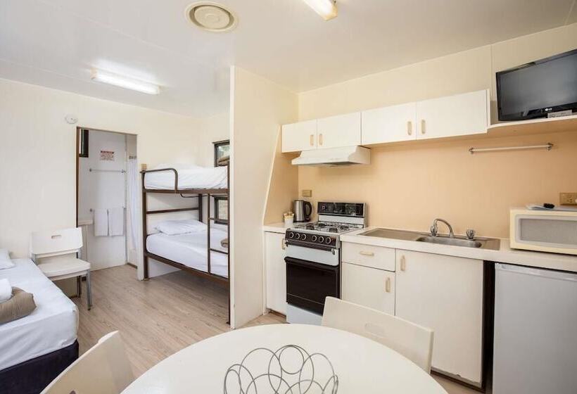 فندق Blue Lake Holiday Park