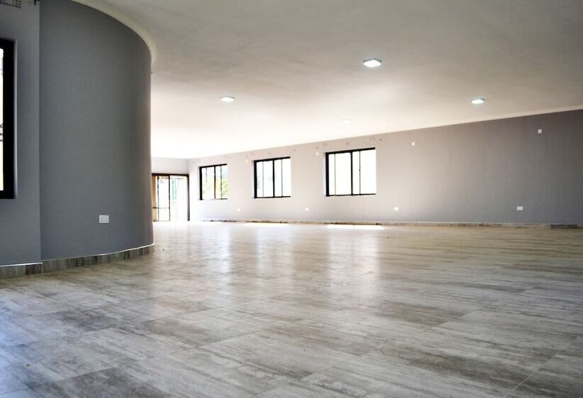 هتل Church Road Lodge