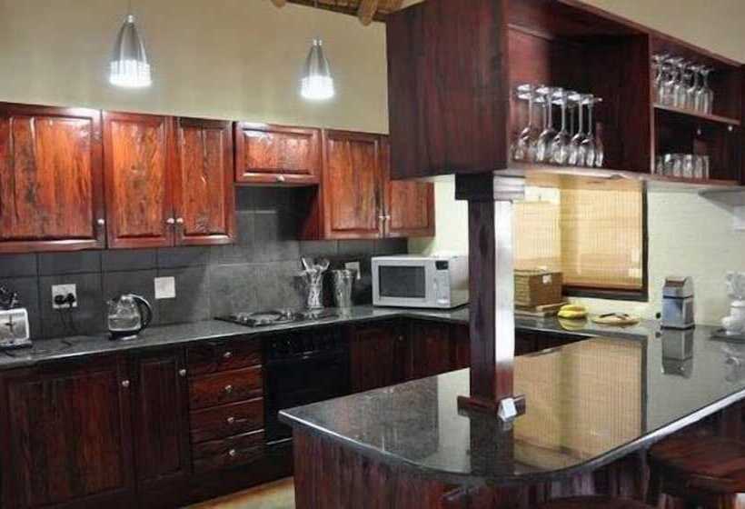 בית מלון כפרי Leriba Golf Lodge