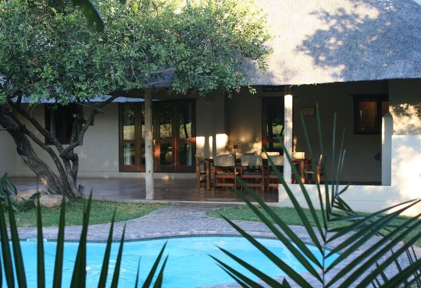 בית מלון כפרי Leriba Golf Lodge