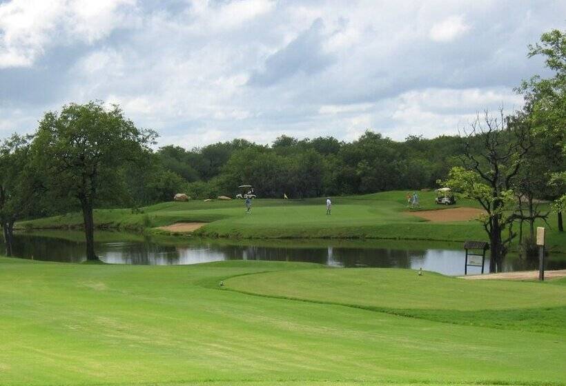 בית מלון כפרי Leriba Golf Lodge