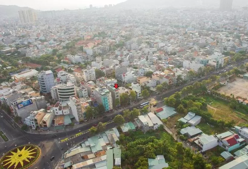 هتل Nhat Nga