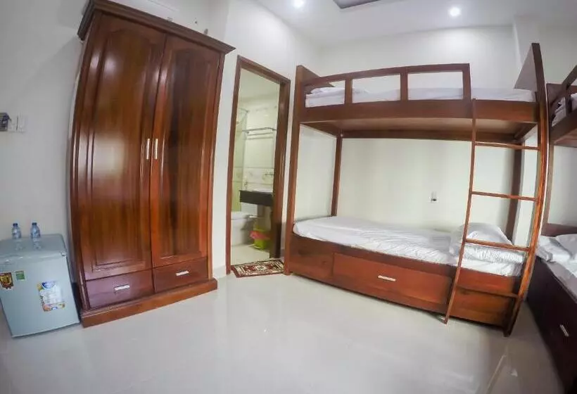 هتل Nhat Nga