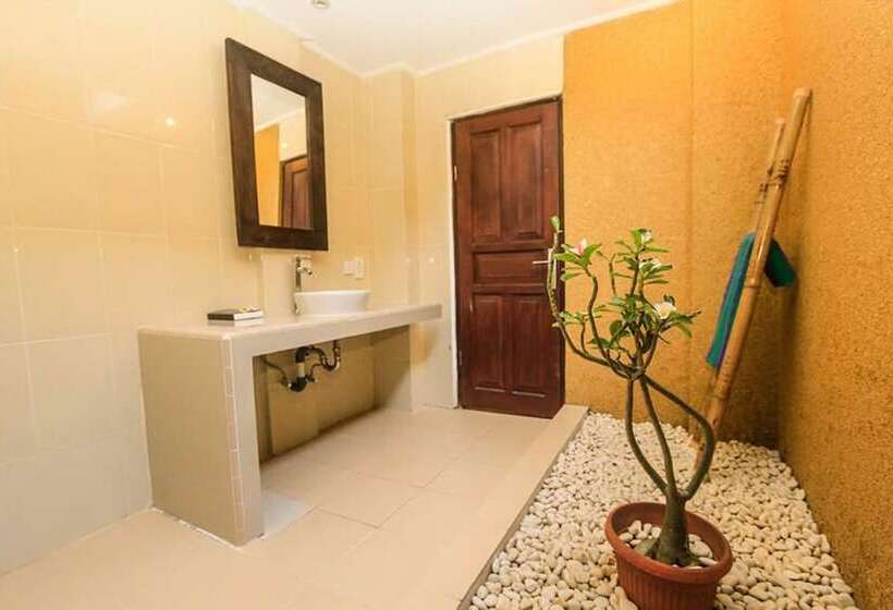 בית מלון כפרי Radiant Jepun Villa