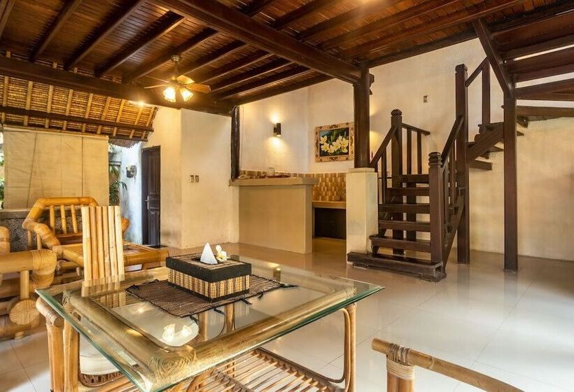 בית מלון כפרי Radiant Jepun Villa