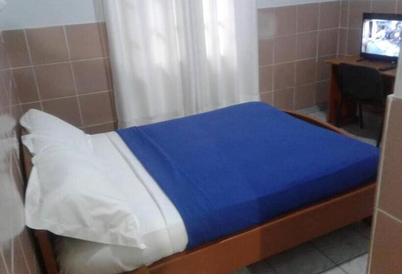 هتل Residence Saint Jacques Centre Ville Pointe Noire