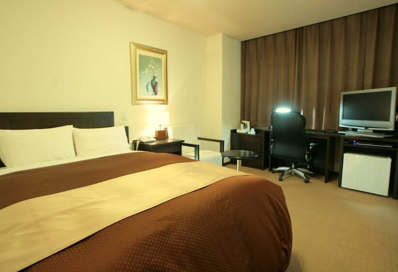 בית מלון כפרי Sealuck Pal Takasaki