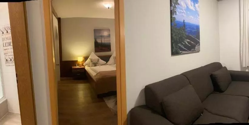 ホテル Zur Neuen Post Landgasthof