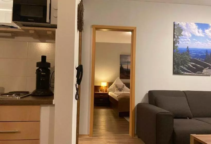 ホテル Zur Neuen Post Landgasthof