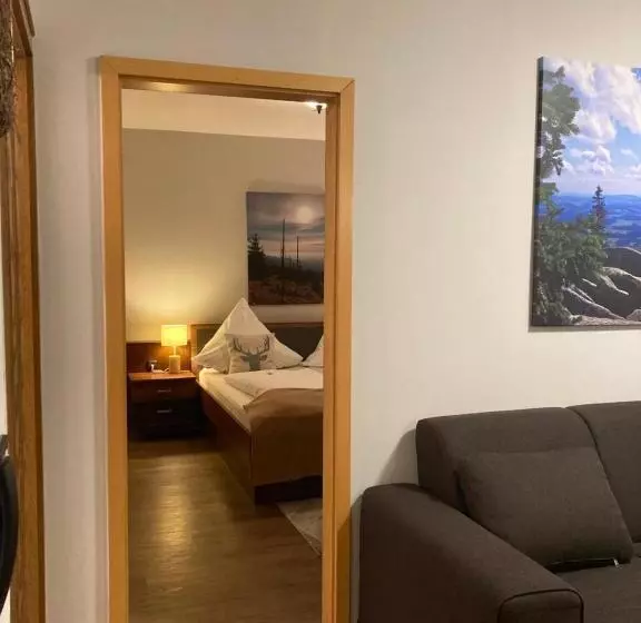 ホテル Zur Neuen Post Landgasthof