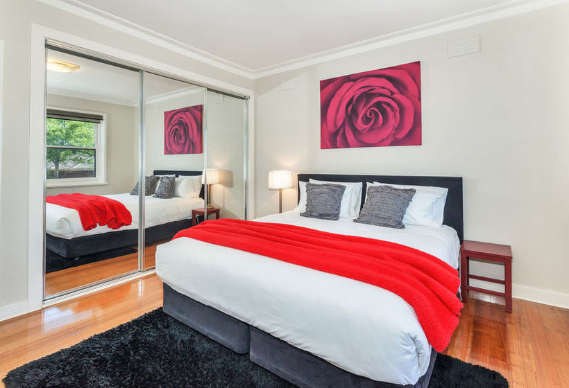 Lake Wendouree Luxury Apartments On Webster