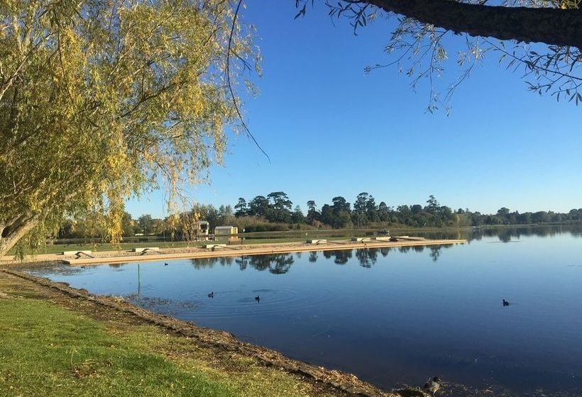 Lake Wendouree Luxury Apartments On Webster