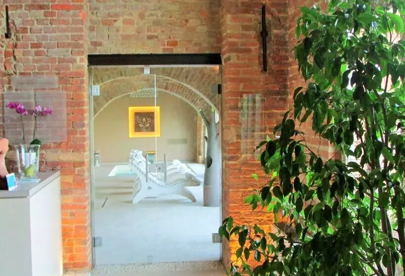 Majatalo Villa Fontana Relais Suite & Spa