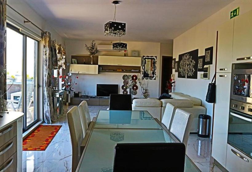 Stunning Views 4 Bedrooms Penthouse In Marsaxlokk