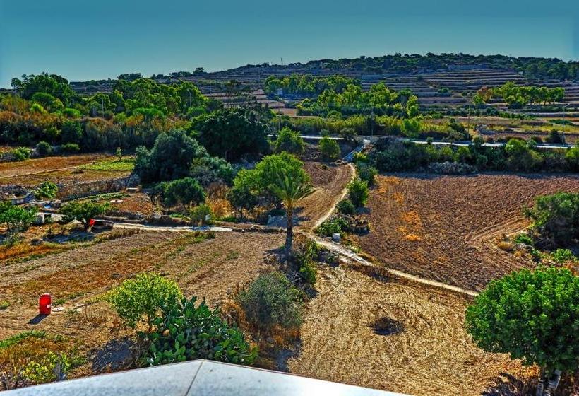 Stunning Views 4 Bedrooms Penthouse In Marsaxlokk