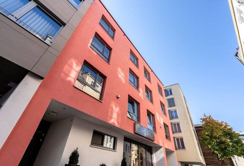 Altstadthotel Guesthouse Die Galerie