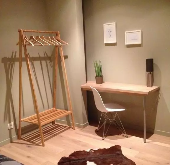 تختخواب و صبحانه Chambre D Hôtes La Font