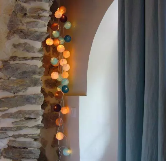 تختخواب و صبحانه Chambre D Hôtes La Font