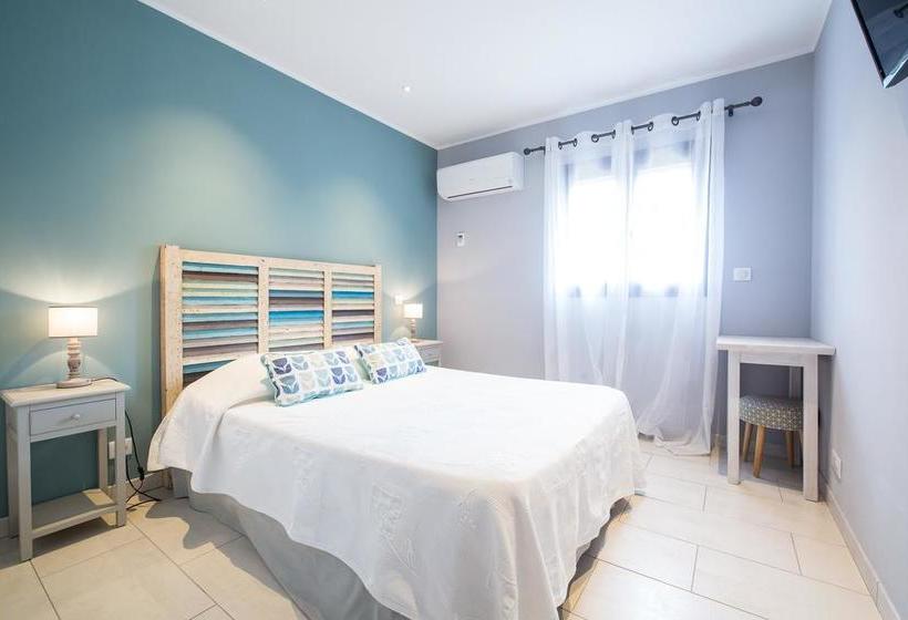 تختخواب و صبحانه U Fornu