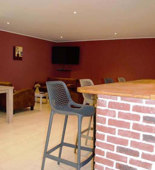 تختخواب و صبحانه U Fornu