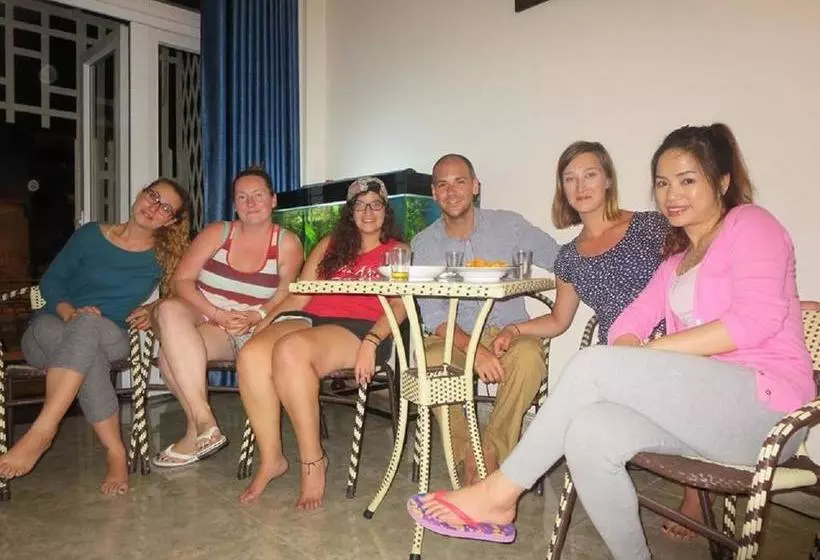 تختخواب و صبحانه Dalat Sunny Hostel