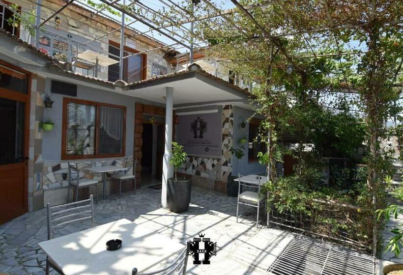 ベッドアンドブレックファースト Guest House Bake