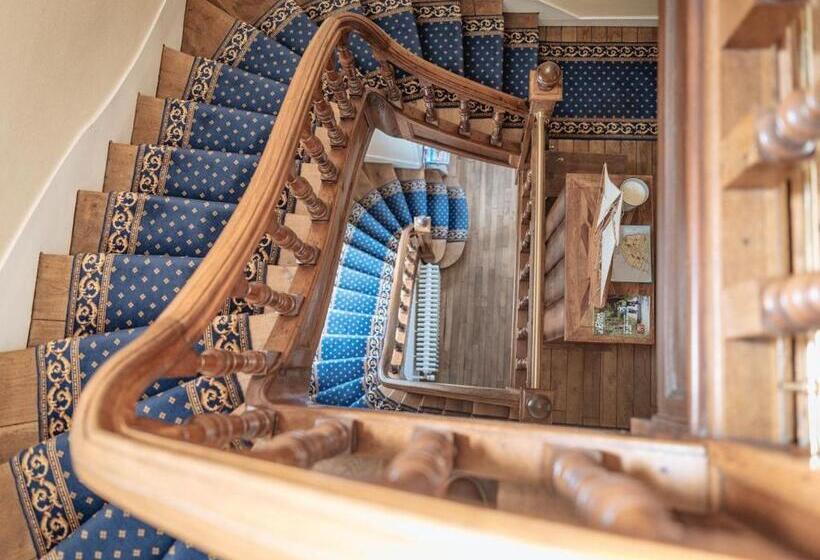 تختخواب و صبحانه La Villa Côté Cour