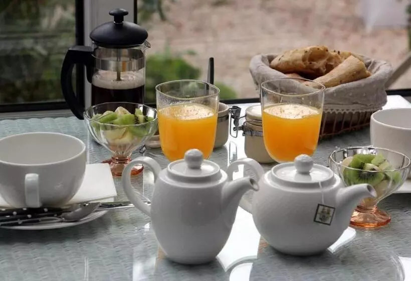 تختخواب و صبحانه La Villa Côté Cour