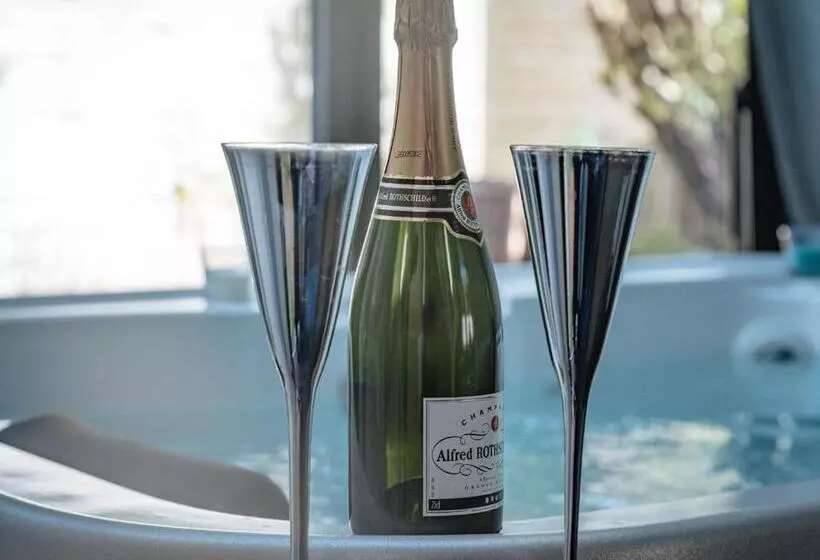 تختخواب و صبحانه La Villa Côté Cour