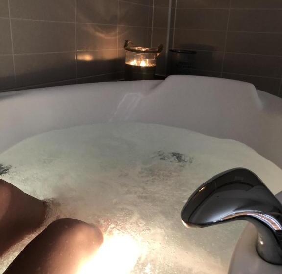 تختخواب و صبحانه La Villa Côté Cour