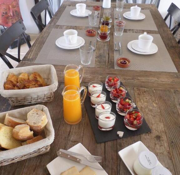 تختخواب و صبحانه Le Clos Des Cambres