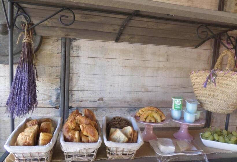 تختخواب و صبحانه Le Clos Des Cambres