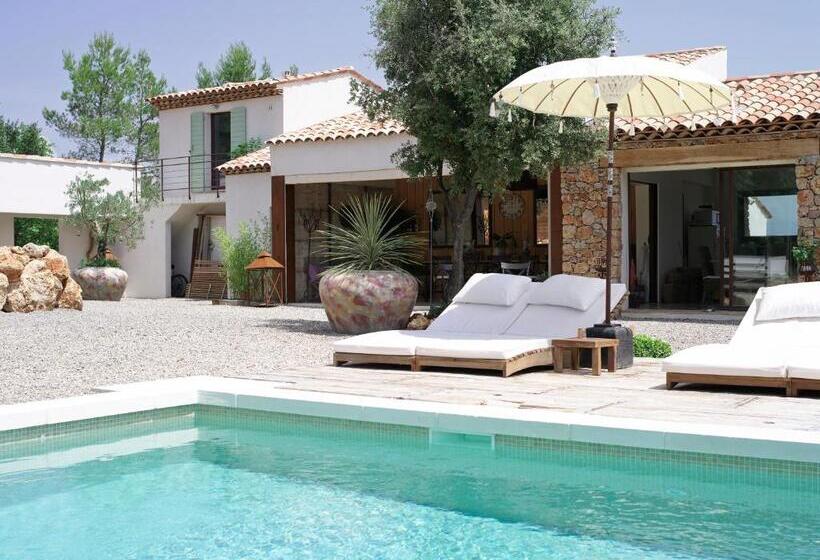 تختخواب و صبحانه Le Clos Des Cambres