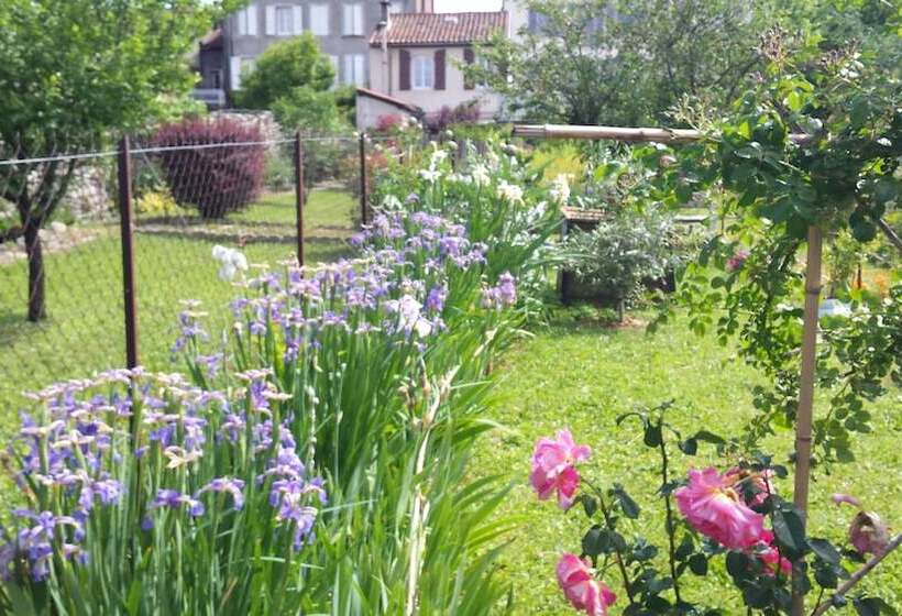 مبيت وإفطار L'enclos Des Jacobins