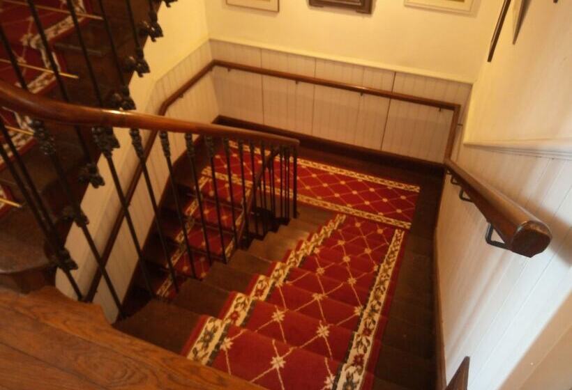 مبيت وإفطار L'enclos Des Jacobins