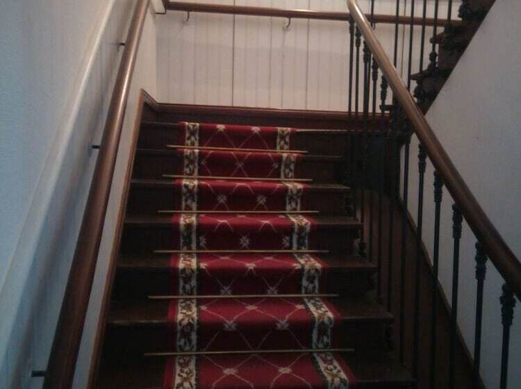 مبيت وإفطار L'enclos Des Jacobins