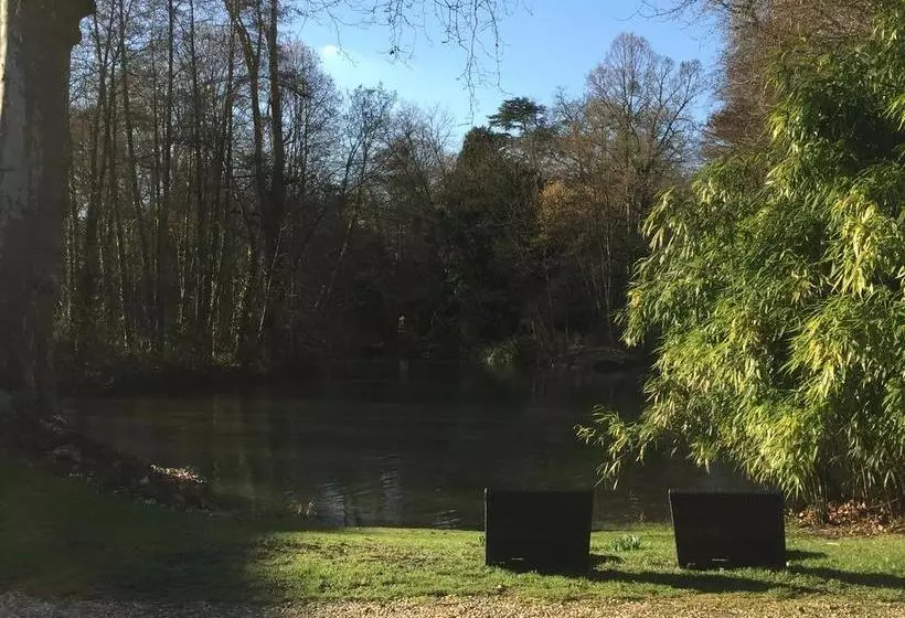تختخواب و صبحانه Maison D'hôtes Moulin Saint Julien