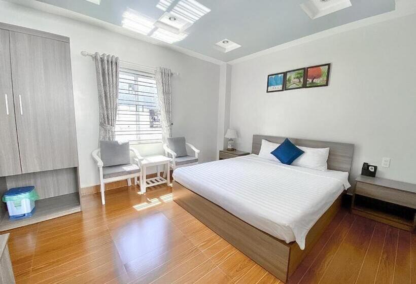 Catba Central Hotel 2