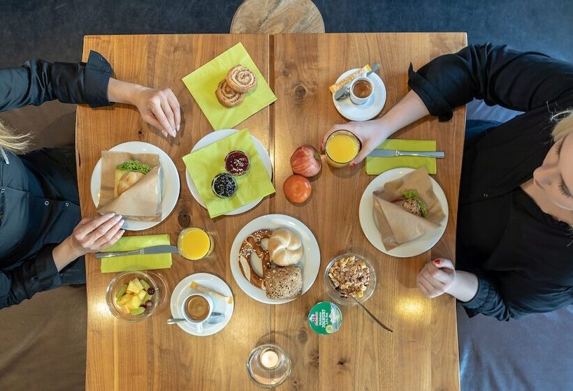 A2 Hotels Denkendorf   Airport & Messe