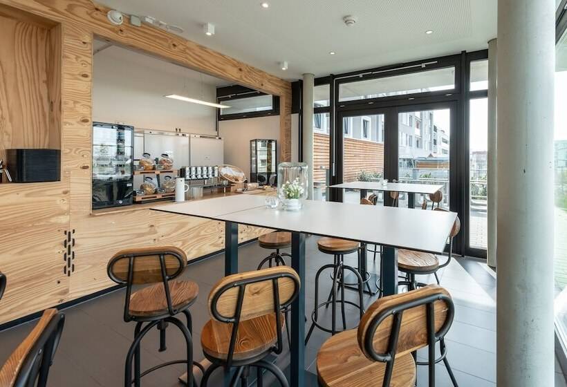 A2 Hotels Denkendorf   Airport & Messe