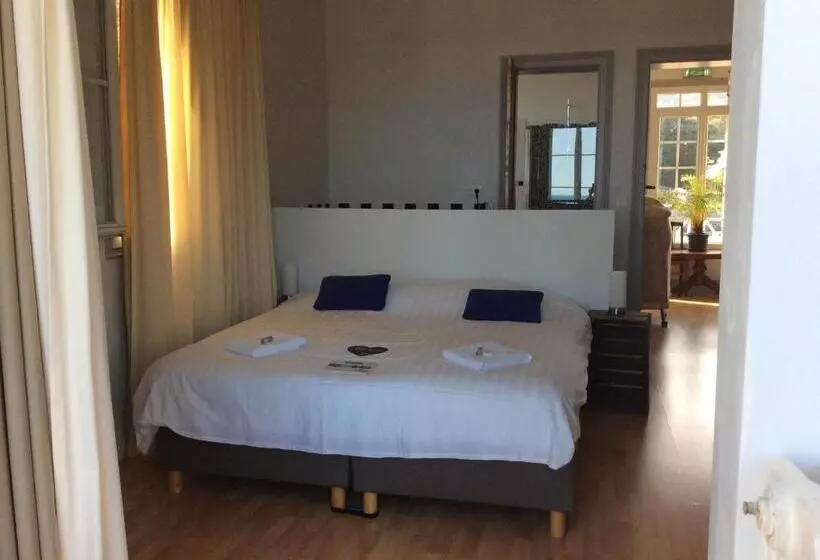 Hotelli Auberge Du Vieux Puits