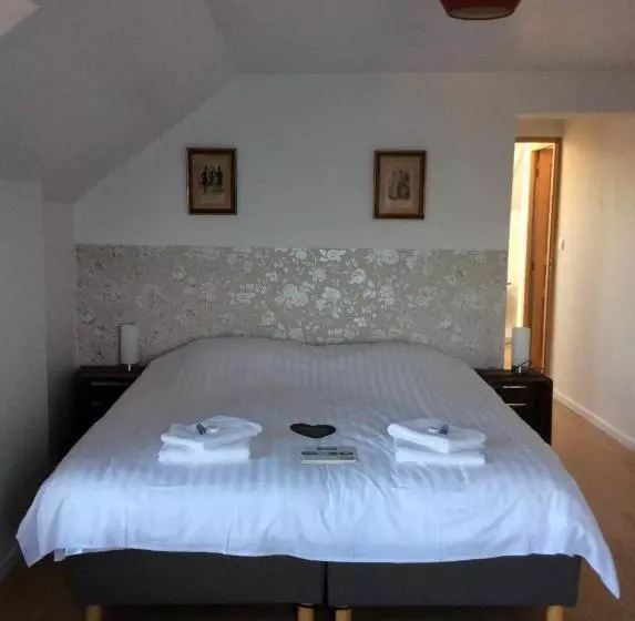 Hotelli Auberge Du Vieux Puits