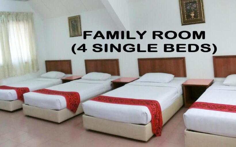 هتل K T Beach Resort