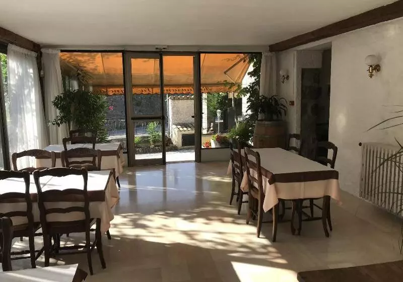 ホテル La Vigneraie