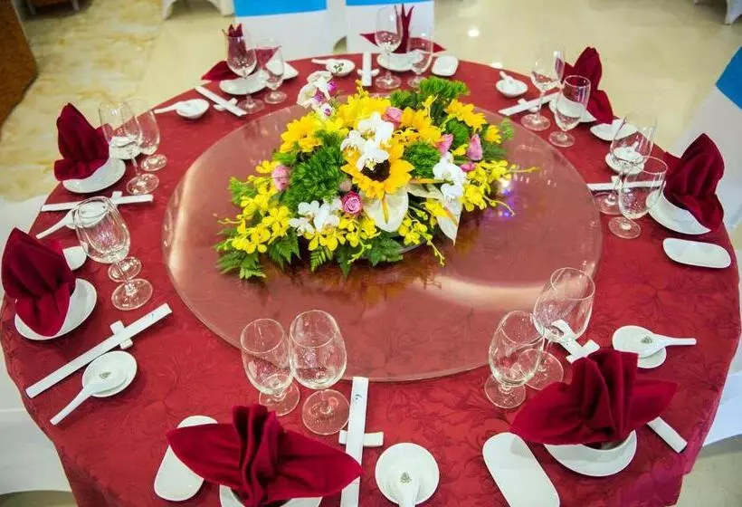 هتل Lam Giang