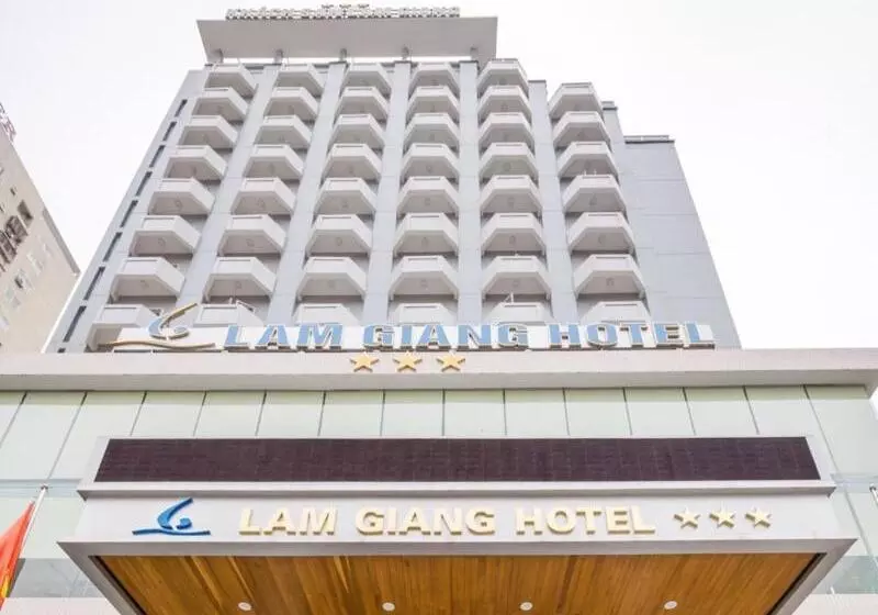 هتل Lam Giang