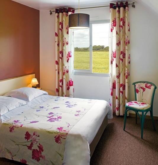 호텔 Hôtel Restaurant Le Mur Du Roy