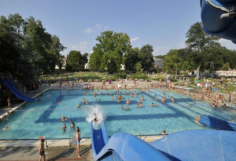 ホテル Hunguest Erkel Munkácsy