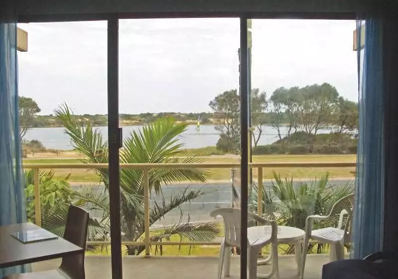 Abel Tasman Waterfront Motel